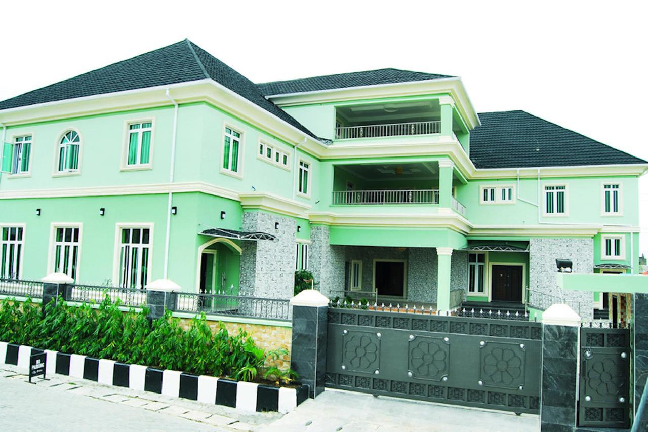 Milestone Hotel Ogombo Esterno foto